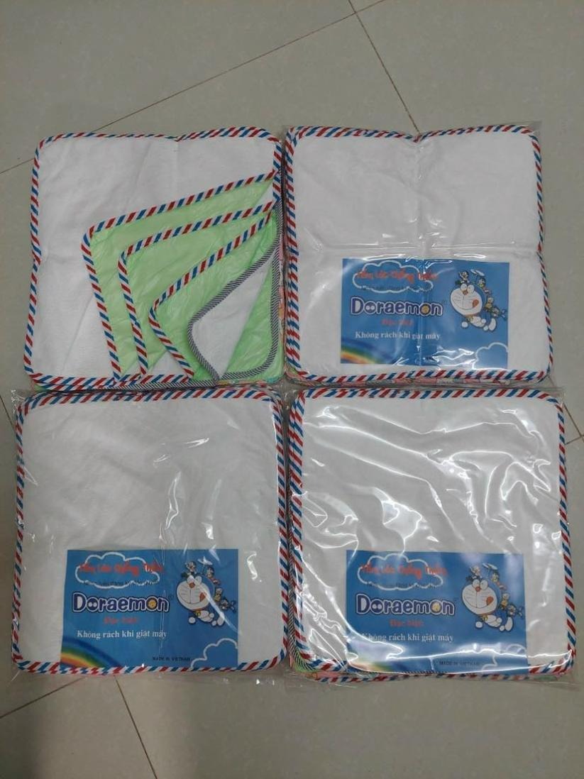 Lót tè Doraemon vắt sổ - Set 10